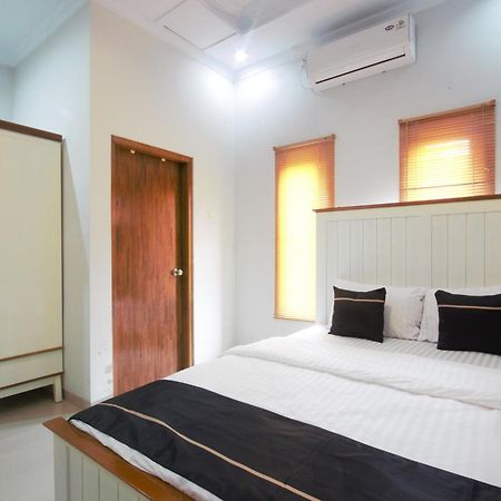 Cendhani Raras Residence Pakualaman Esterno foto